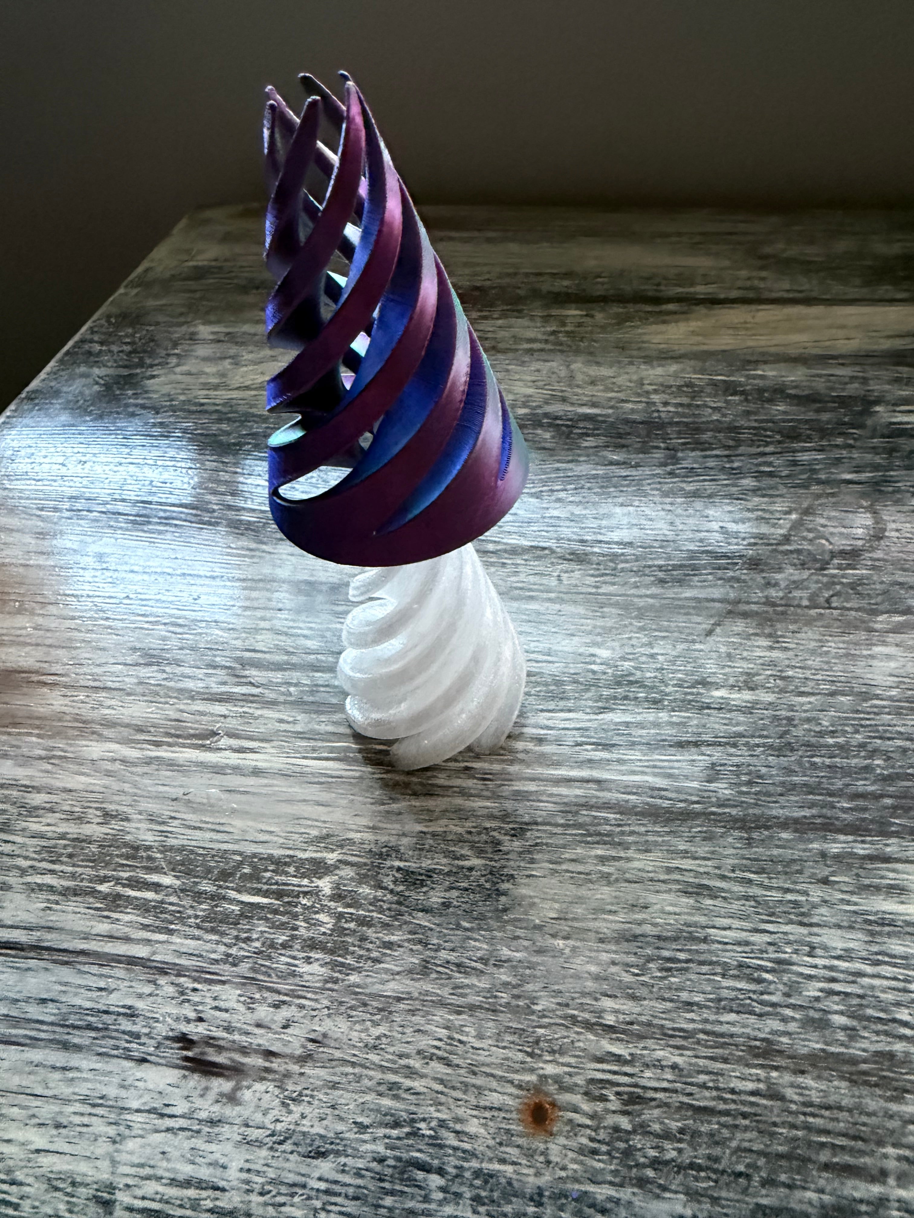 Cone fidget