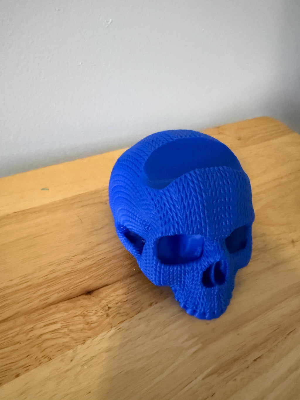 Knit skull PS5 controller holder